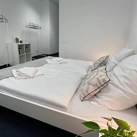 Beckhomes- New, Unique For 16 People Munich