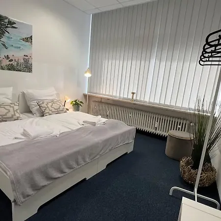 Beckhomes- New, Unique For 16 People Munich