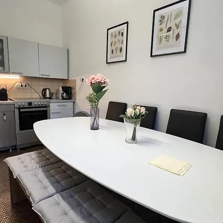 Beckhomes- New, Unique For 16 People