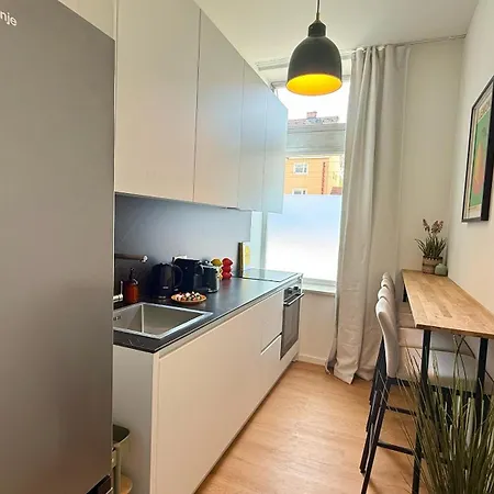 Apartmán Beckhomes Munich- Large 210 Sqm Apartment- 7 Bedroom 6baths, 3 Kitchens, Up To 18 Guests *