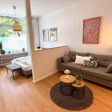 Beckhomes Munich- Large 210 Sqm Apartment- 7 Bedroom 6baths, 3 Kitchens, Up To 18 Guests Apartmán Mnichov